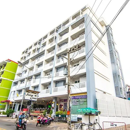 Sutus Court 1 Hotel